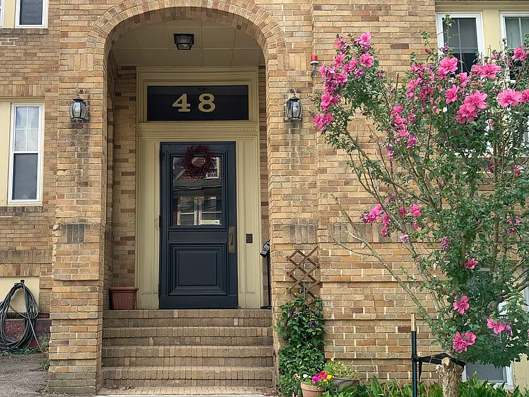 48 Robinwood Ave #3 — Photo 1