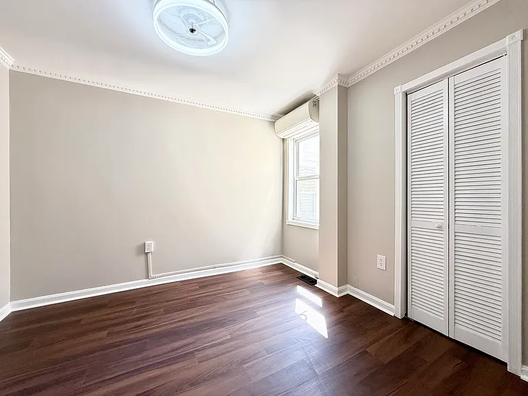 1004 Girard St NW — Photo 16