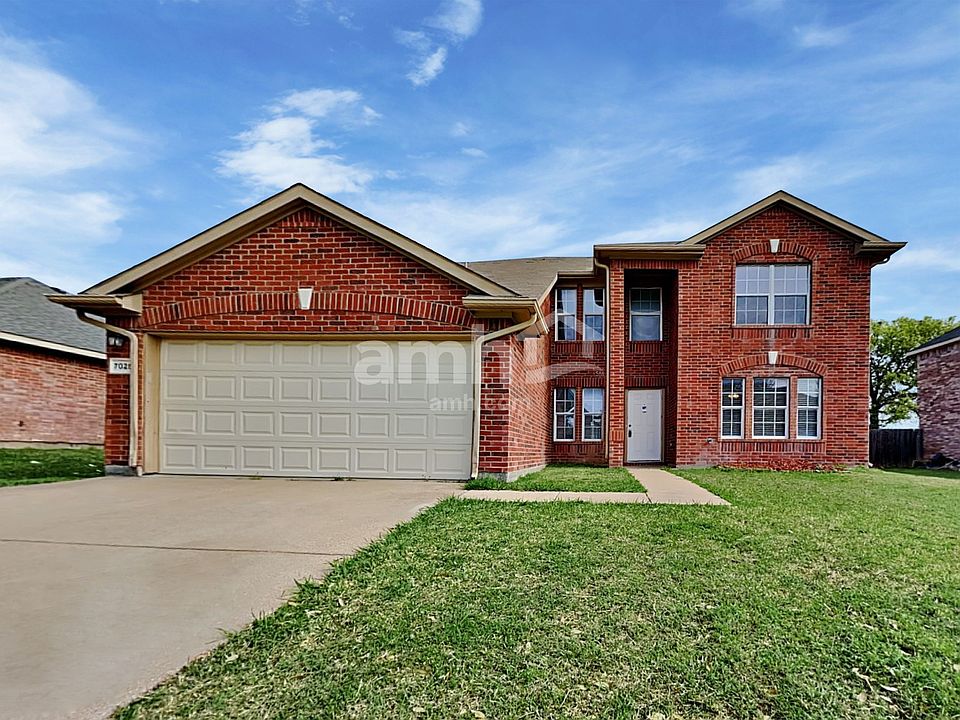 1st image of 7025 Lake Roberts Way