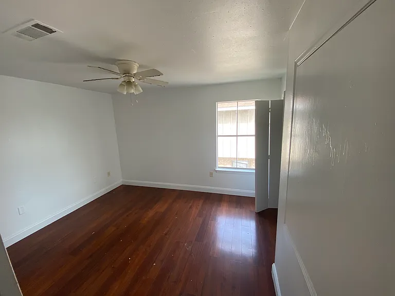1738 Port Dr — Photo 6