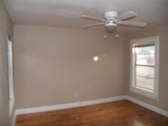 5th image of 2004 39th St