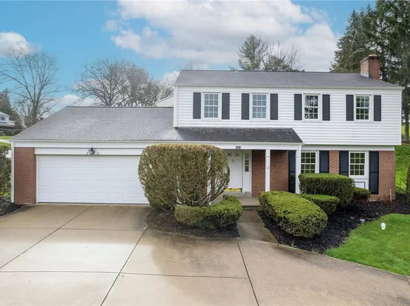 2422 Huntington Dr, Pittsburgh, PA 15241