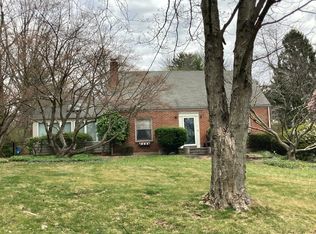 24 Old Colony Rd, Bernardsville, NJ 07924