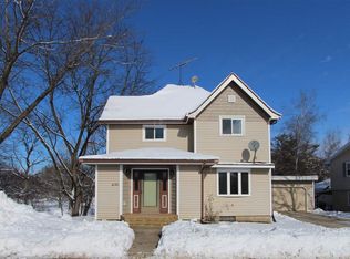 230 Iowa St, Denver, IA 50622
