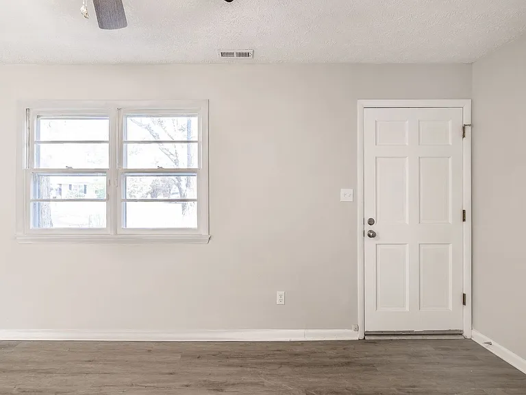 3636 Metric Dr — Photo 13