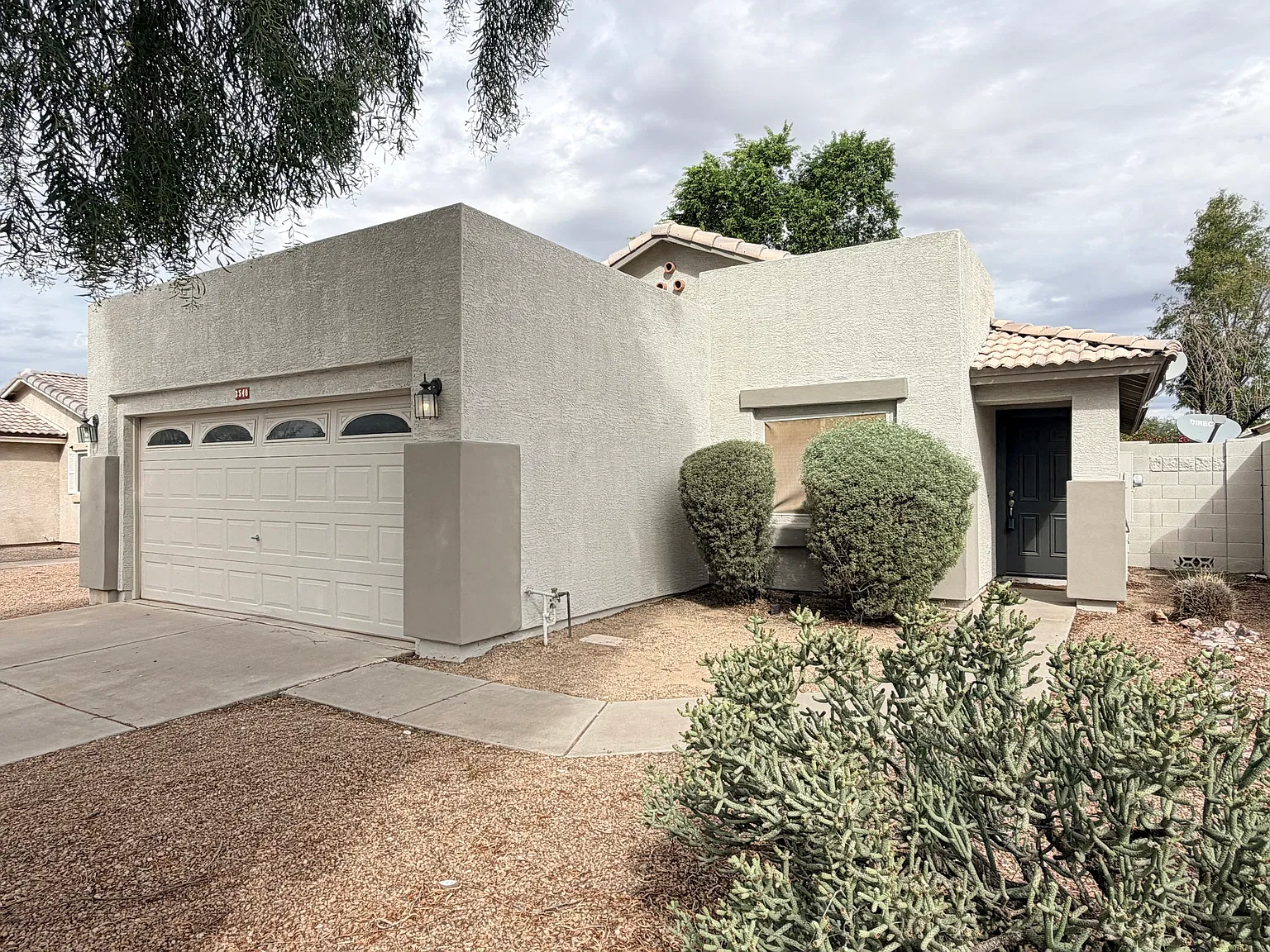3 bed, 1204 sqft, $1,995 — Photo 1
