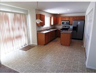 3rd image of 1611 Sky Valley Ct
