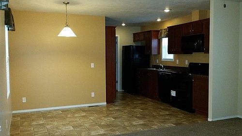 2nd image of 858 McIntosh Ln