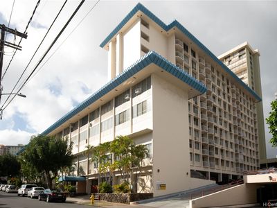1535 Pensacola St APT 210, Honolulu, HI, 96822