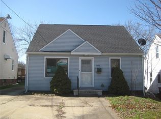 2464 Albrecht Ave, Akron, OH 44312