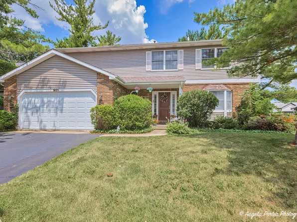 901 Pine Hill Dr, Antioch, IL 60002