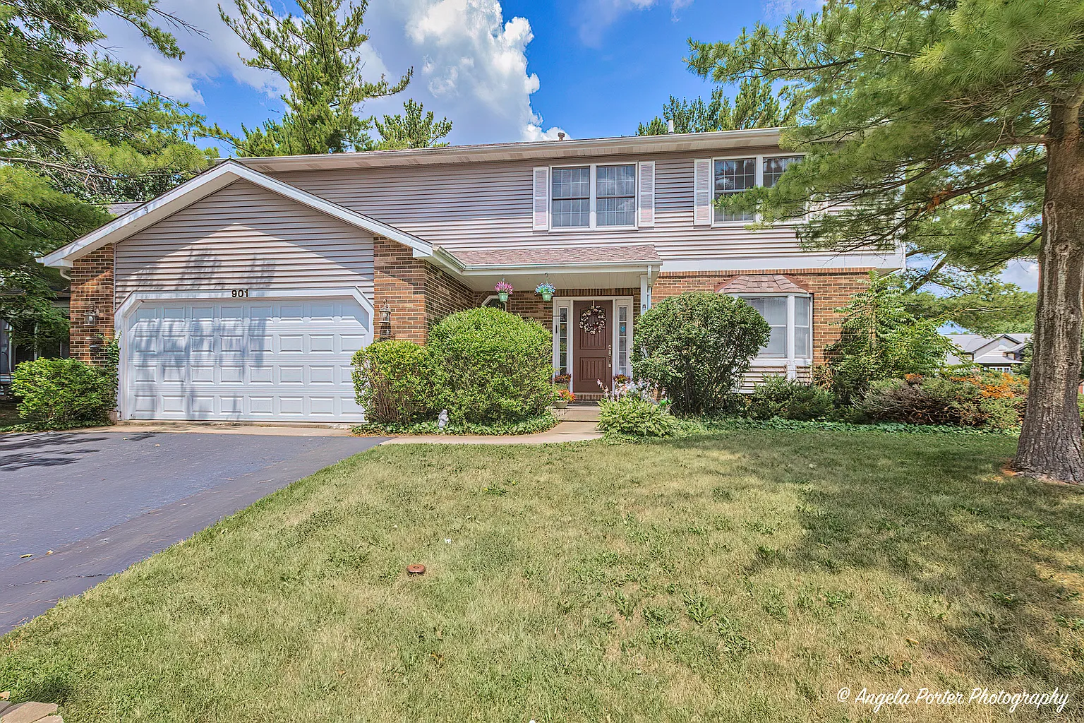 901 Pine Hill Dr photo 1