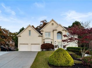 3713 Lake Edge Dr, Suwanee, GA 30024