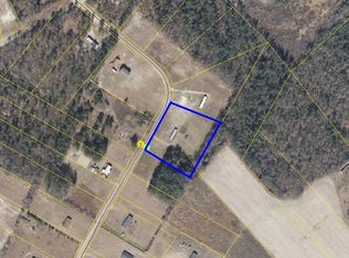 373 Garett Rd, Fairmont, NC 28340