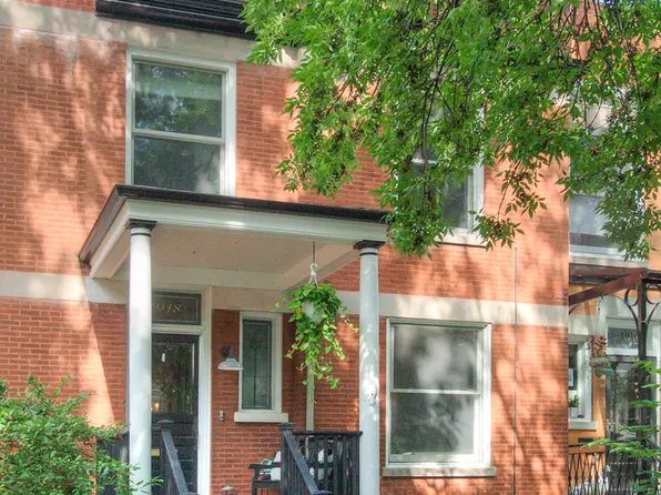 1918 W Newport Ave, Chicago, IL 60657