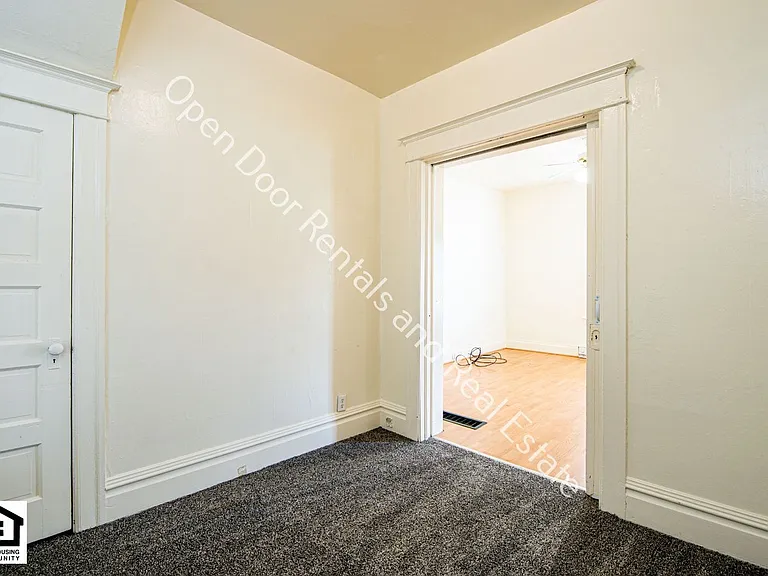 608 Anderson Ave — Photo 12
