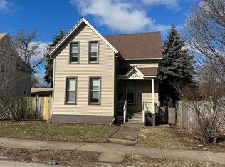 822 15th St, Rock Island, IL