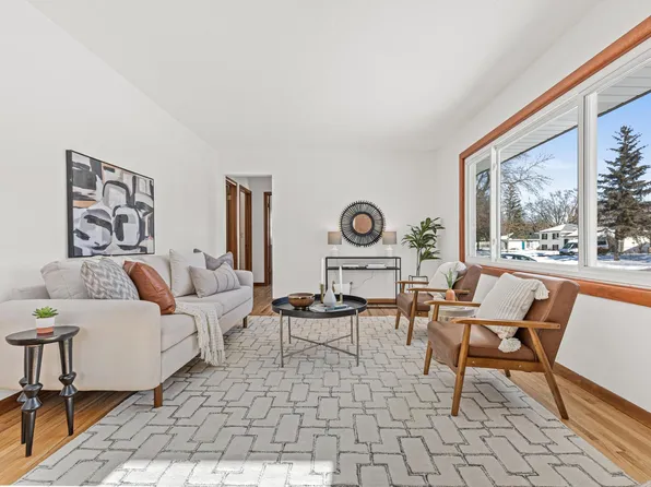 8816 Inman Ave S, Cottage Grove, MN 55016