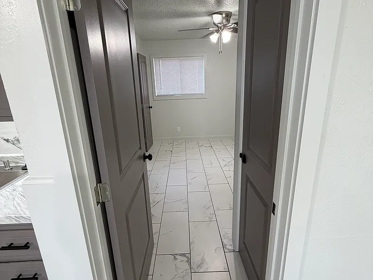 1216 N 8th St #5 — Photo 3