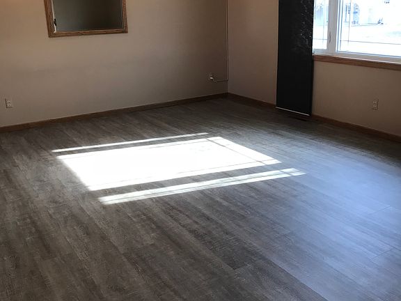 New flooring throughout 