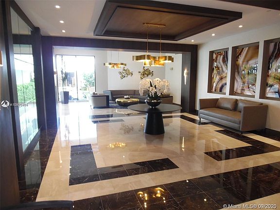 4th image of 20505 E Country Club Dr APT 1437