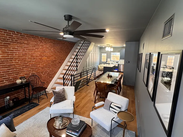 2232 Latona St — Photo 8