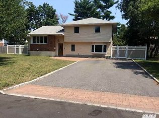 7 Rumford Rd, Kings Park, NY 11754