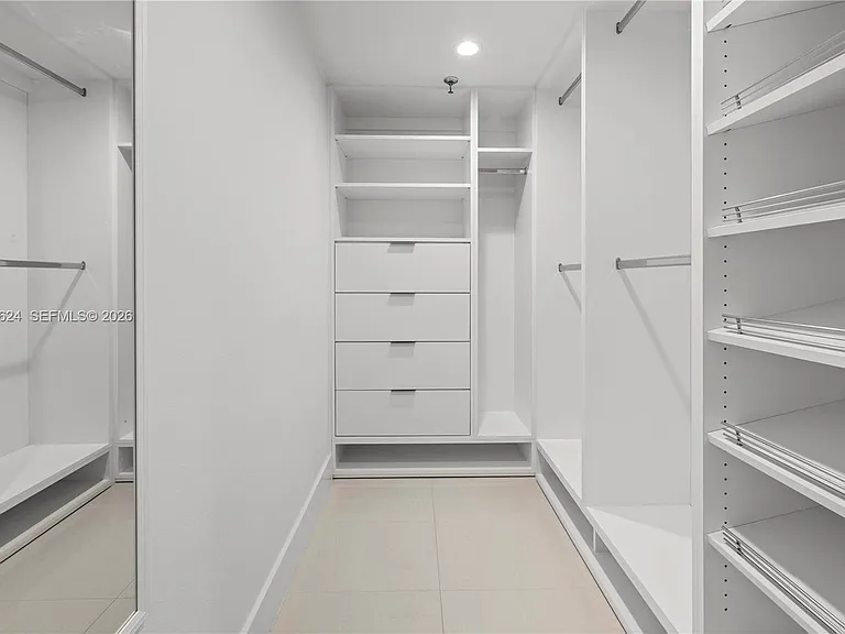 2457 Collins Ave #307 — Photo 13