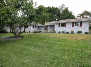 76 Willow Dr, Briarcliff Manor, NY 10510