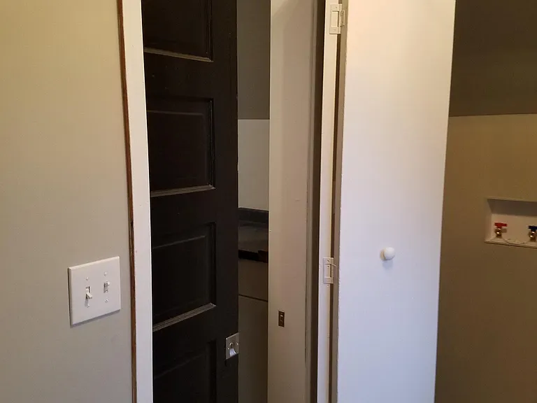 4203 Archwood Ave #UP — Photo 11