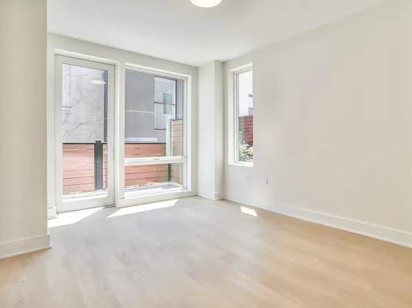 303 Madison Street image 15 of 24