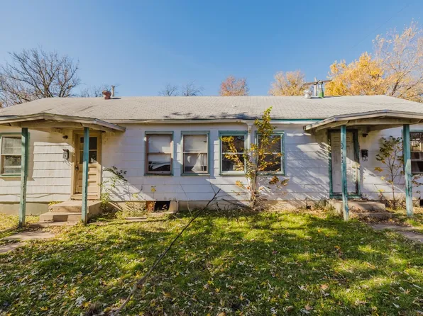 3958 E Cessna Dr, Wichita, KS 67210