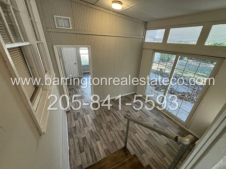 4301 Greenwood St — Photo 4