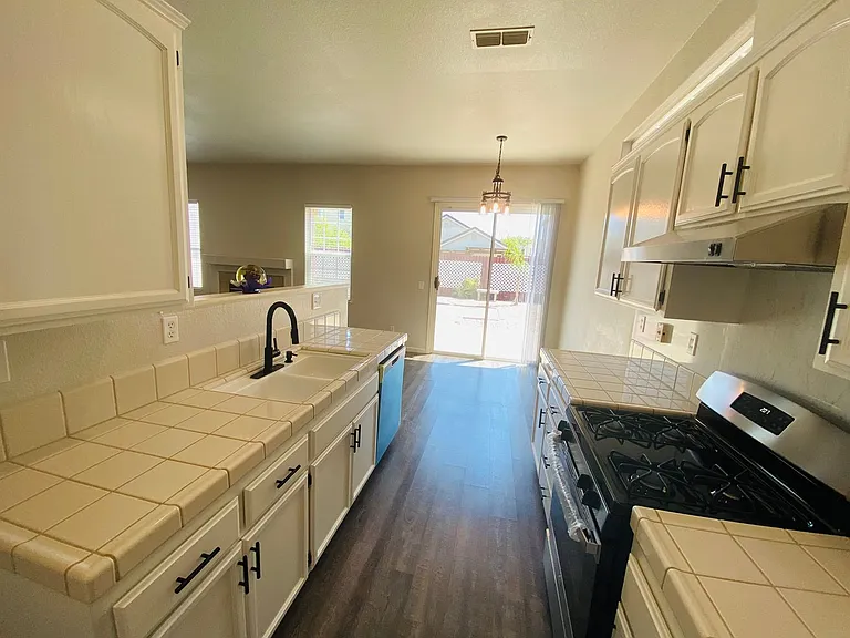 8552 Charente Way — Photo 6