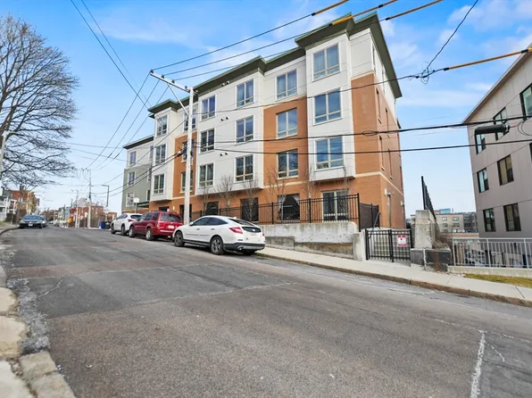 15 Guild St Unit 204, Boston, MA 02119