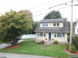 30 Glenridge Rd, Hewitt, NJ 07421