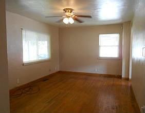 4th image of 137 W Central Ave