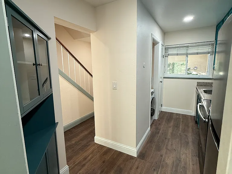 1399 Terra Nova Blvd — Photo 4