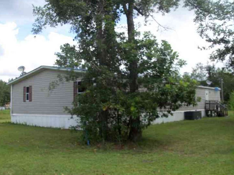 2nd image of 4855 Dandelion St
