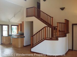 580 Maple St, Friday Harbor, WA 98250