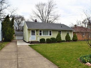 7562 Farnum Ave, Middleburg Heights, OH 44130