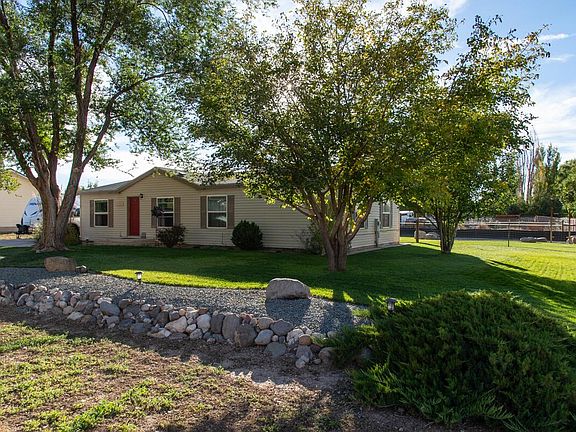 4th image of 4277 N Quarterhorse Dr