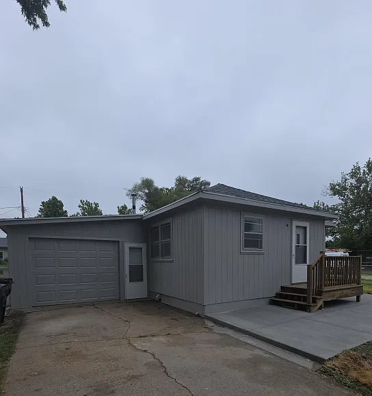 2 bed, 900 sqft, $1,435 — Photo 1