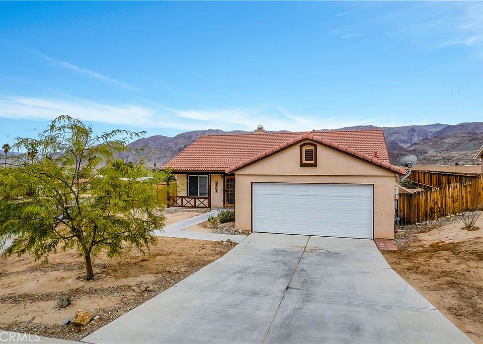 1st image of 71675 Sun Valley Dr