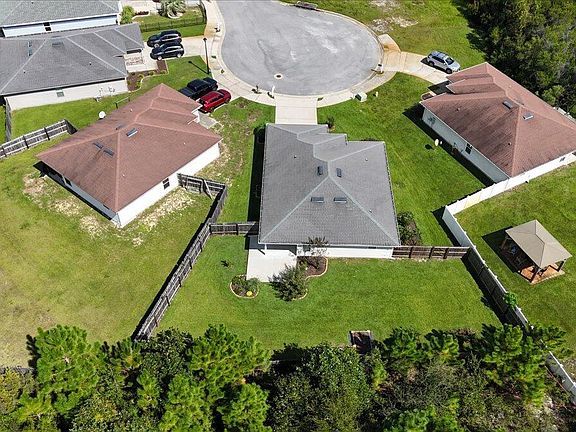 2nd image of 8382 Island Dr