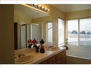 4th image of 2171 Pettigrew Dr