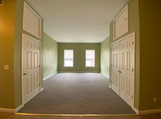 12 Main St #8, Concord, MA 01742