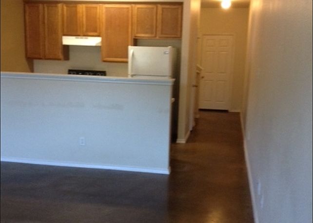 2nd image of 10827 Mathom Lndg APT 4