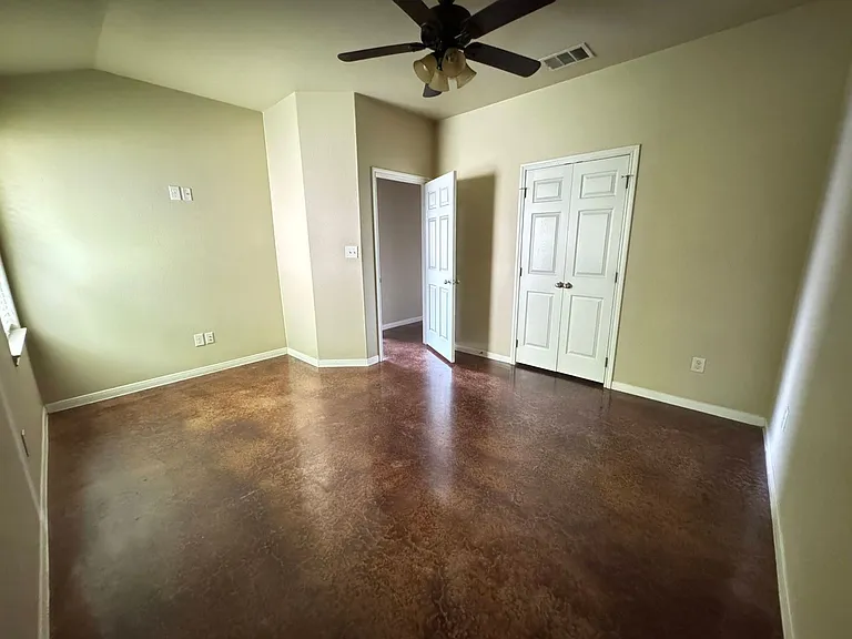 4305 Cambridge Dr — Photo 10