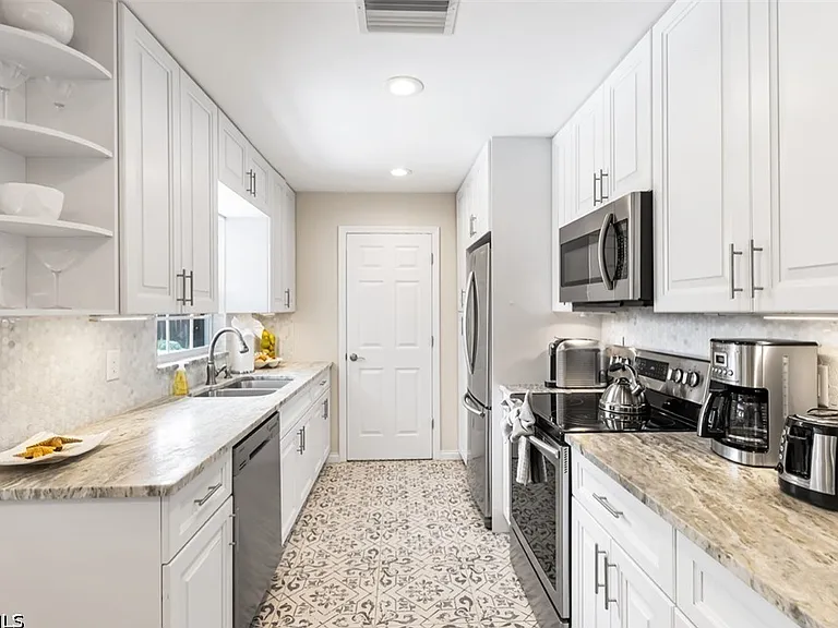 3950 Mohawk Pl — Photo 9